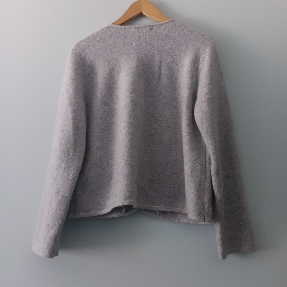 Abercrombie & Fitch Light Gray Button-Front Cardigan - Picture 3 of 10